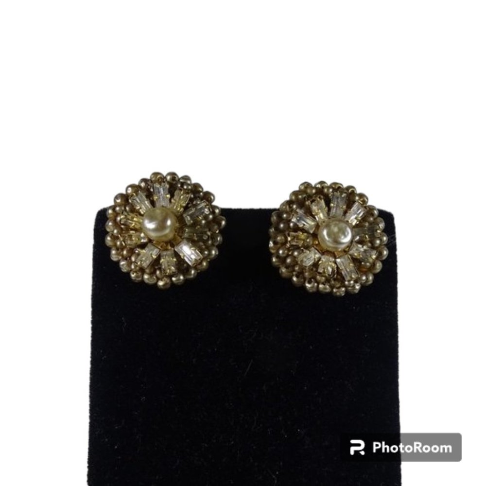 EARLY MIRIAM HASKELL ONE INCH CLIP EARRINGS